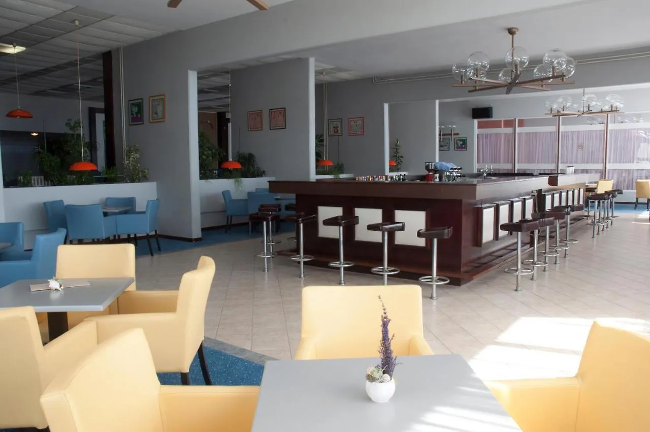 Eva Sunny Hotel & Residence By Valamar Kampor